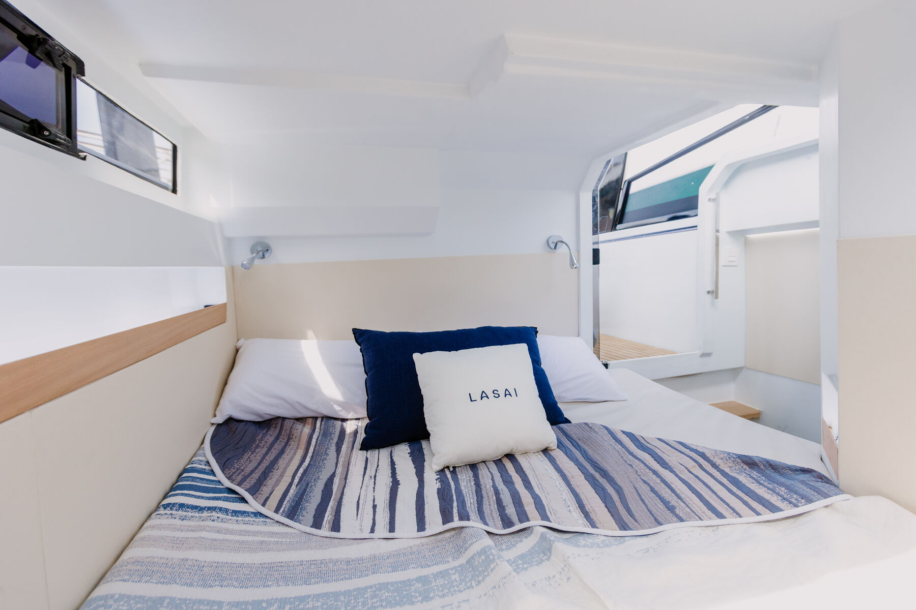 LASAI 32KS cabin